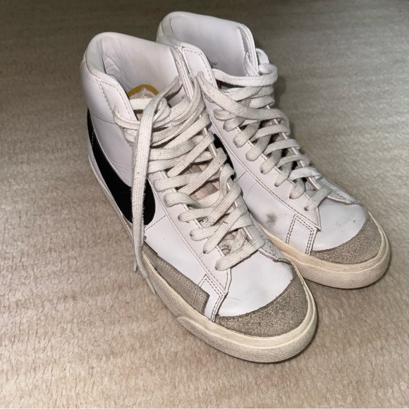 nike blazers - Picture 2 of 7